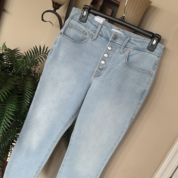 NWT Good American Good Legs Crop Button Fly Skinny Jeans Stretch Sculpting Light - Picture 8 of 16